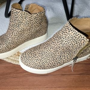 Universal thread shoes